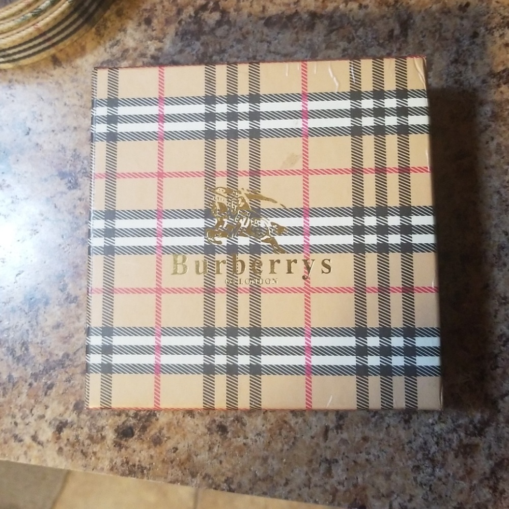 Burberry Belt - Picture 2 of 3